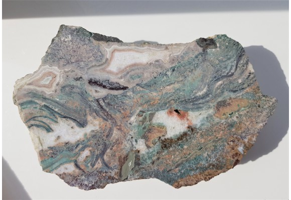 Wyjątkowy jaspisoid z agatami z Lubiechowej