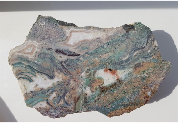 Wyjątkowy jaspisoid z agatami z Lubiechowej