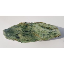 Okaz polerowanego nefrytu z Jordanowa Śląskiego