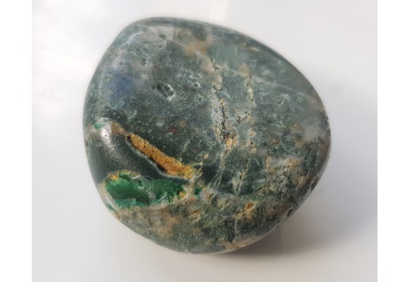 Malachit w silnie okwarcowanej skale żyłowej z Sudetów