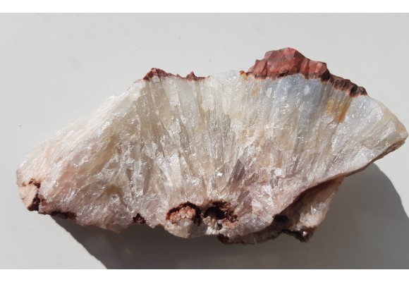 Wachlarzowe, igiełkowate skupienia kwarcu z Sokołowca