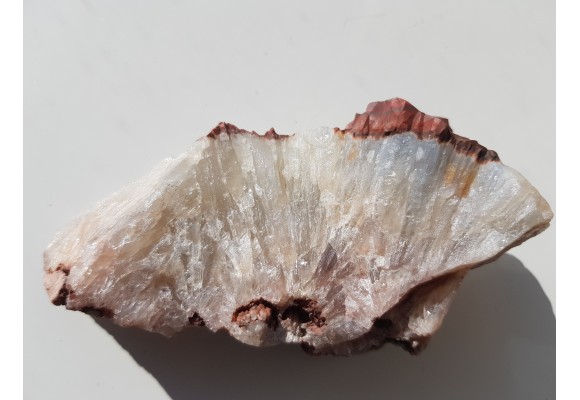 Wachlarzowe, igiełkowate skupienia kwarcu z Sokołowca