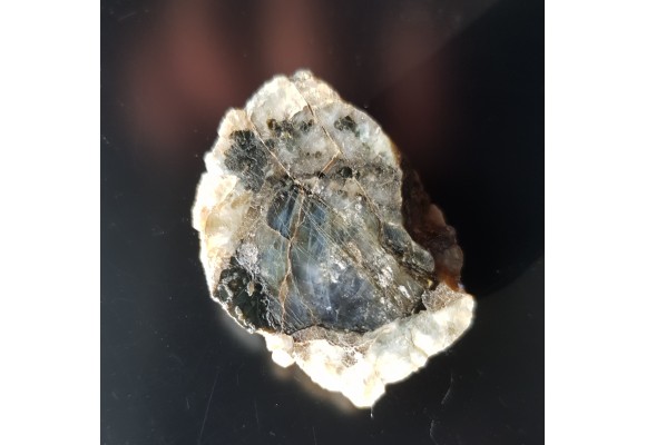 Kordieryt w pegmatycie z Zagórza Śląskiego