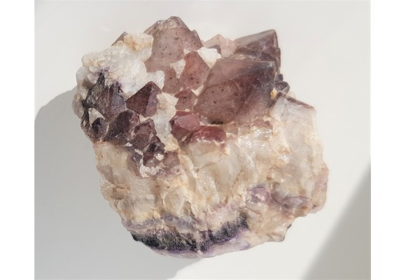 Szczotka kwarców żelazistych na fluorycie z Kletna