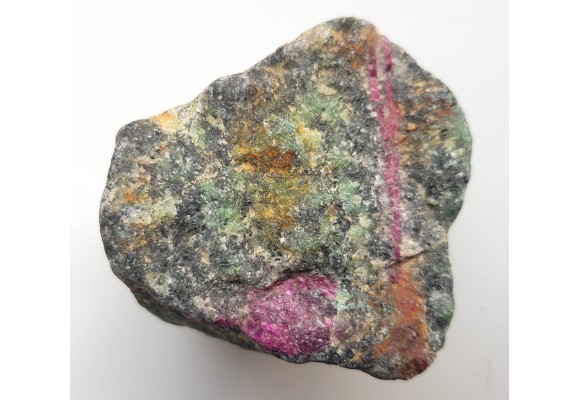 Rubin w zoisycie z Tanzanii