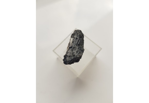 Turmalin z pegmatytów strzegomskich