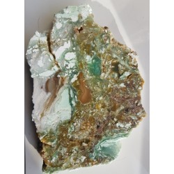 Duża płyta chryzoprazowo-chalcedonowa z Wir k. Sobótki