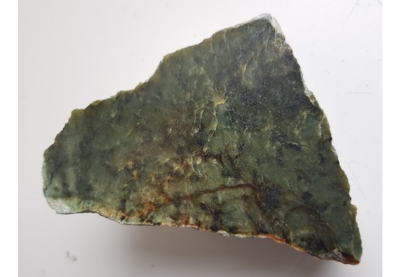 Okaz polerowanego nefrytu z Jordanowa Śląskiego