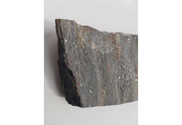 Igiełki turmalinów chromowo-wanadowych z Ząbkowic Śląskich