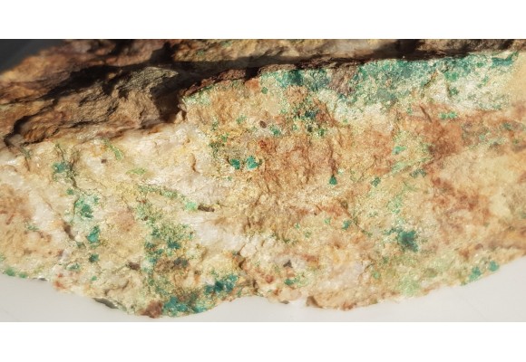 Turkus w żyle kwarcowej z granitów z Sadów k. Sobótki