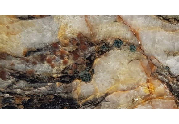 Spinel (gahnit), staurolit, granaty i min. kruszcowe z Gierczyna