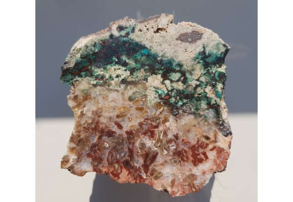 Kupryt i miedź rodzima w jaspiso-agacie z Sokołowca w Górach Kaczawskich