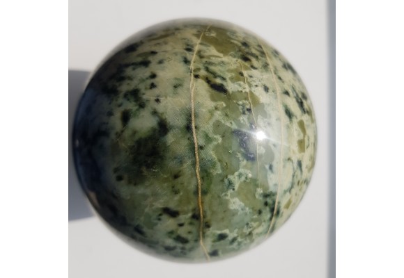 Kula z nefrytu z Jordanowa Śląskiego