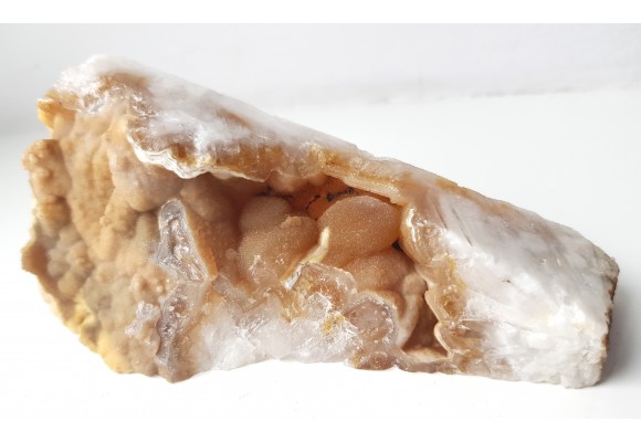 Kwarce pokryte drobnokrystalicznym SiO2 i chalcedonem ze Sławniowic