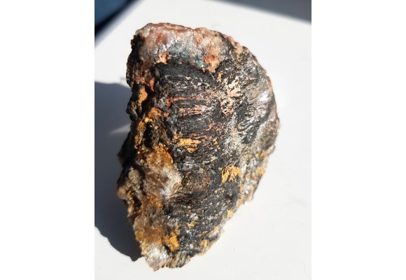 Turmalin z Granicznego Potoku w Górach Izerskich