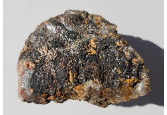 Turmalin z Granicznego Potoku w Górach Izerskich