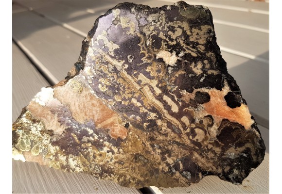 Absolutnie wyjątkowy okaz rudy miedzi o budowie skorupowej