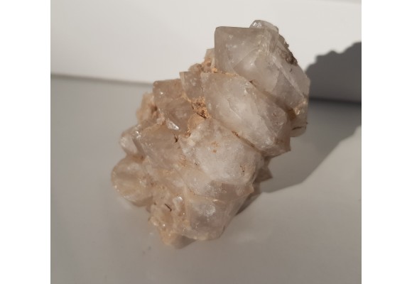 Zrost kryształów górskich typu "gwindel" z Gór Izerskich