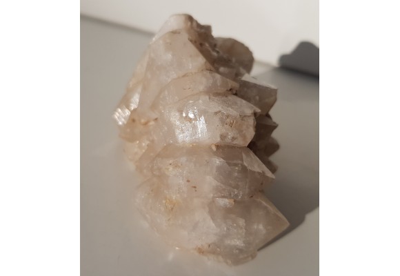 Zrost kryształów górskich typu "gwindel" z Gór Izerskich