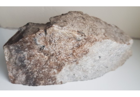 Spessartyn w aplicie z Czernicy k. Tąpadeł