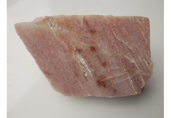 Różowy kwarcyt z kamieniołomu łupków serycytowych w Krobicy
