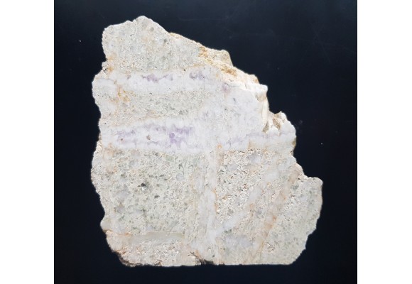 Żyła kwarcowo-ametystowa z Masywu Ślęży