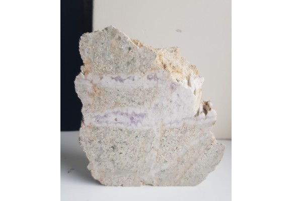 Żyła kwarcowo-ametystowa z Masywu Ślęży