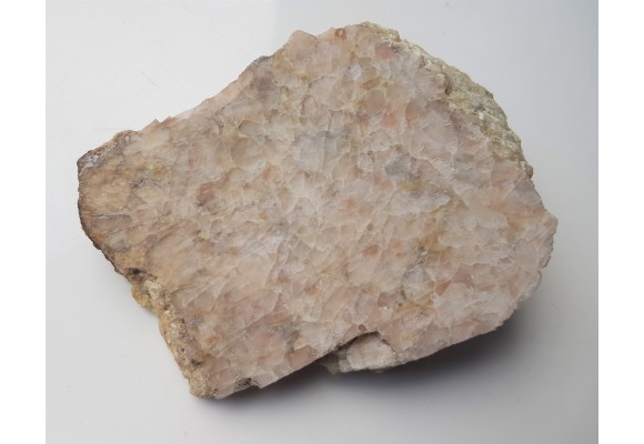 Różowa skała topazowa z Wyrwaka k. Mirska