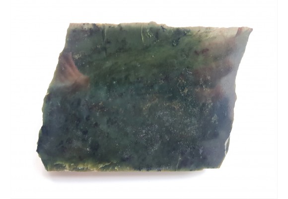 Masywny, polerowany nefryt z Jordanowa Śląskiego