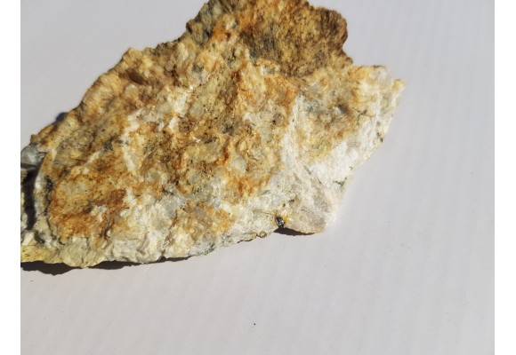 Allanit w pegmatycie z Koźmic, Wzg. Strach