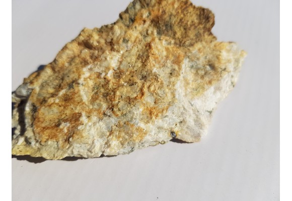 Allanit w pegmatycie z Koźmic, Wzg. Strach