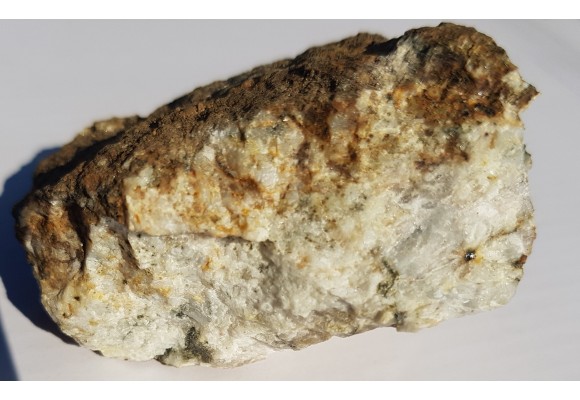 Allanit w pegmatycie z Koźmic, Wzg. Strach