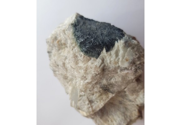 Turmalin, spessartyn i spodumen w pegmatycie z Piławy Górnej