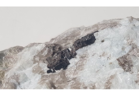 Krystaliczny kasyteryt w pegmatycie z Piławy Grn.