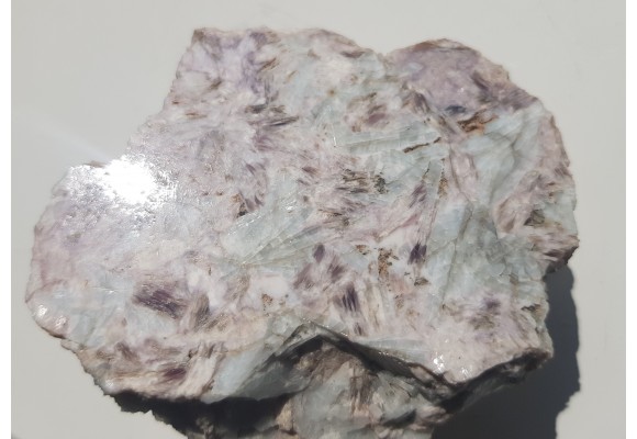 Piękny, błękitny albit oraz łyszczyk litowy z Piławy Grn.