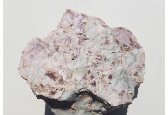 Piękny, błękitny albit oraz łyszczyk litowy z Piławy Grn.