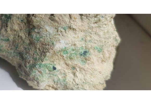 Grossular chromowy i spinel chromowy z Nasławic