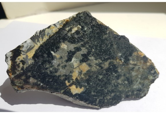 Arsenopiryt, magnetyt i pirotyn z Kowar