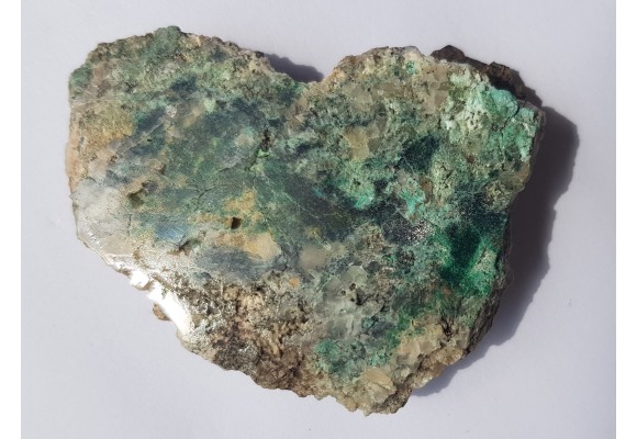 Malachit oraz pierwotne kruszce Cu w żyle węglanowej z Okrzeszyna k. K. Góry