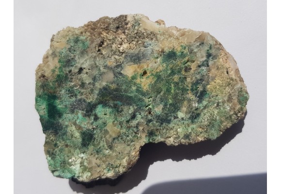 Malachit oraz pierwotne kruszce Cu w żyle węglanowej z Okrzeszyna k. K. Góry