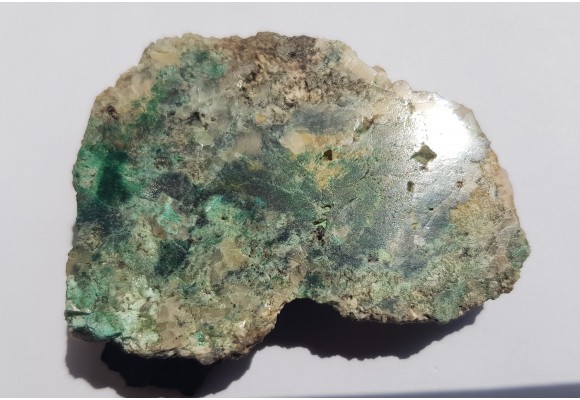 Malachit oraz pierwotne kruszce Cu w żyle węglanowej z Okrzeszyna k. K. Góry