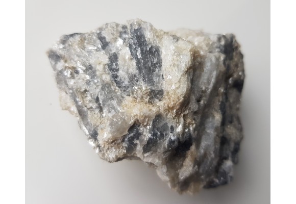 Pryzmatyn, rzadki boranokrzemian ze Szwecji