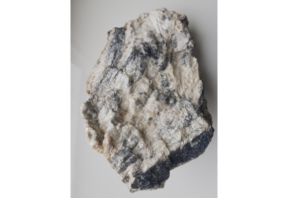 Pryzmatyn, rzadki boranokrzemian ze Szwecji