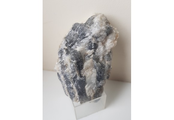 Pryzmatyn, rzadki boranokrzemian ze Szwecji