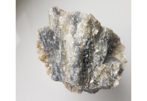 Pryzmatyn, rzadki boranokrzemian ze Szwecji