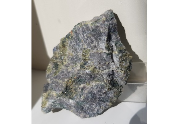 Skapolit, chalkopiryt i molibdenit w skarnie ze Svappavaary, Norrbotten (Szwecja)