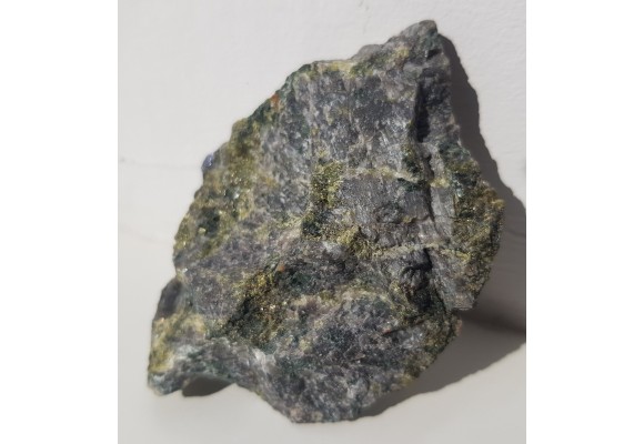 Skapolit, chalkopiryt i molibdenit w skarnie ze Svappavaary, Norrbotten (Szwecja)