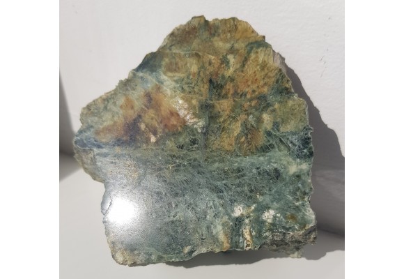 Iryzujący diopsyd ze Złotego Stoku