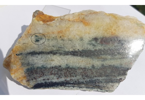 Gahnit (spinel cynkowy) z Gierczyna