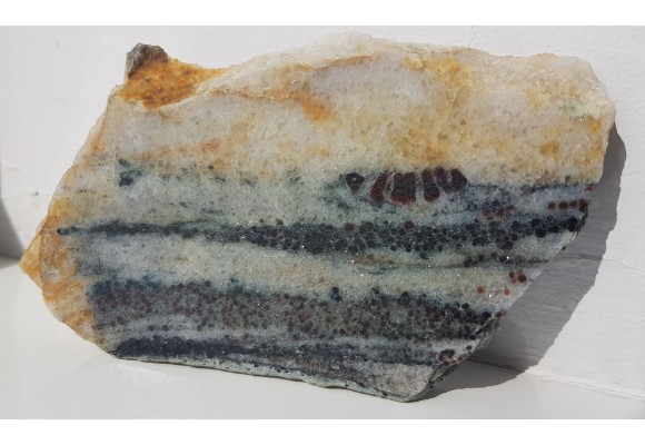 Gahnit (spinel cynkowy) z Gierczyna